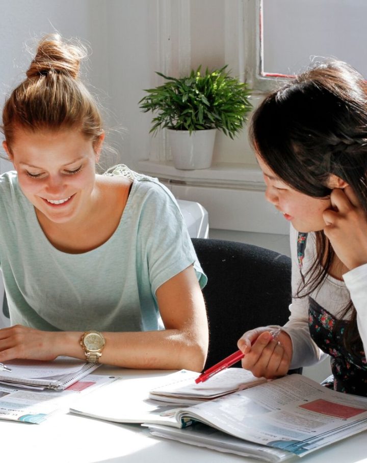 4 reasons why you should study English for university